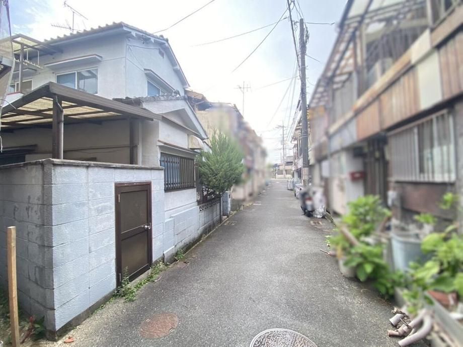 4DK House for Sale in Daito City, Osaka - 3.5 Million Yen - Thumbnail 3