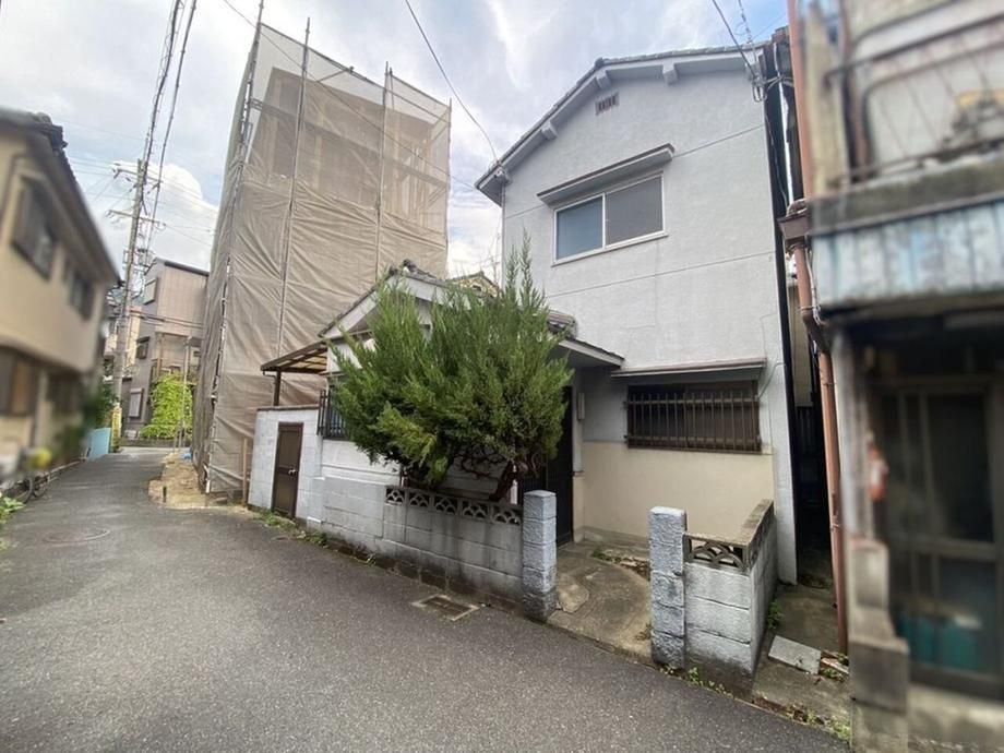 4DK House for Sale in Daito City, Osaka - 3.5 Million Yen - Thumbnail 2
