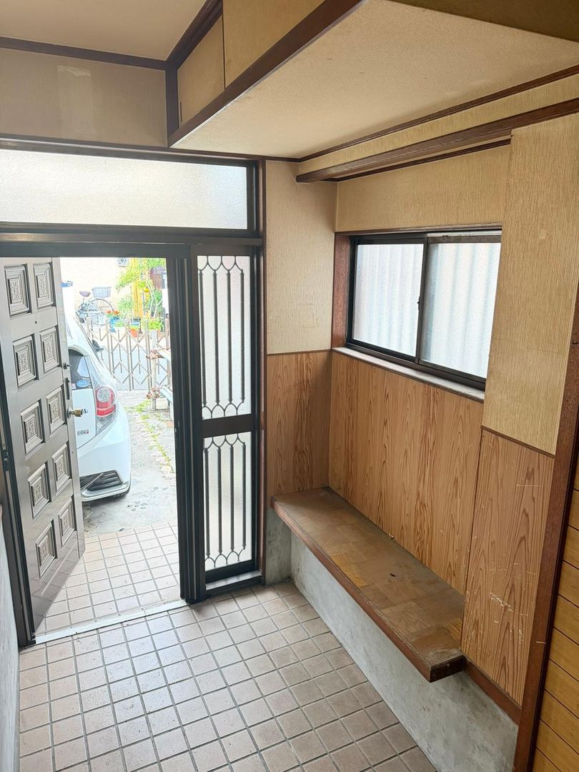 5DK Detached House in Higashiku, Sakai City for 5.8M Yen - Thumbnail 3