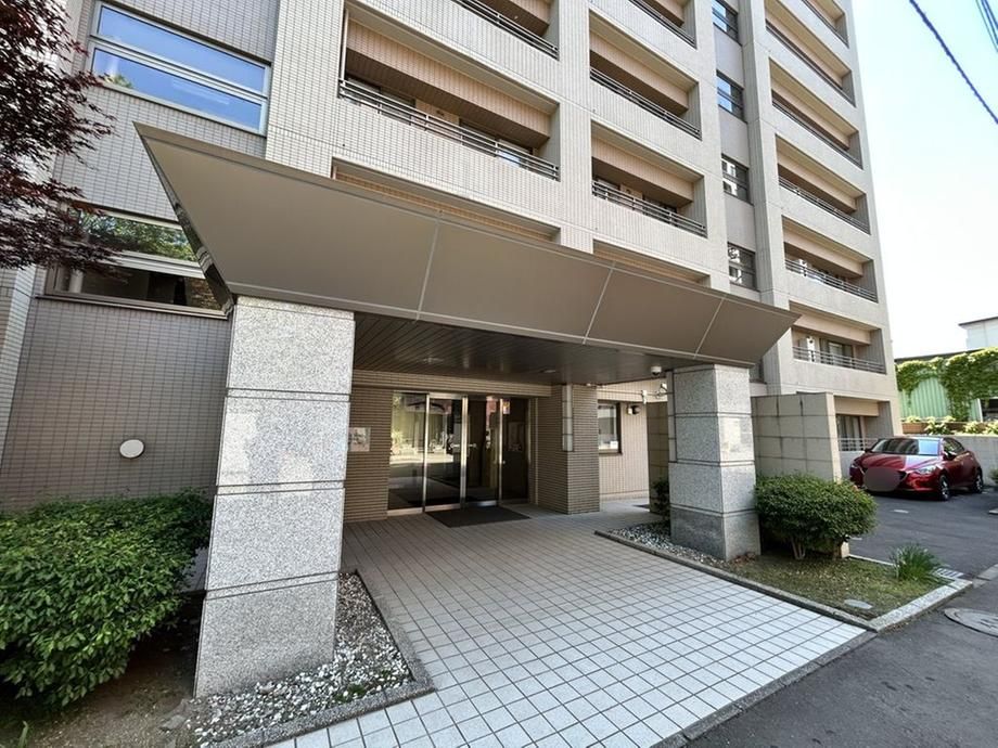 2LDK Apartment for Sale in Sapporo, Hokkaido - Thumbnail 2
