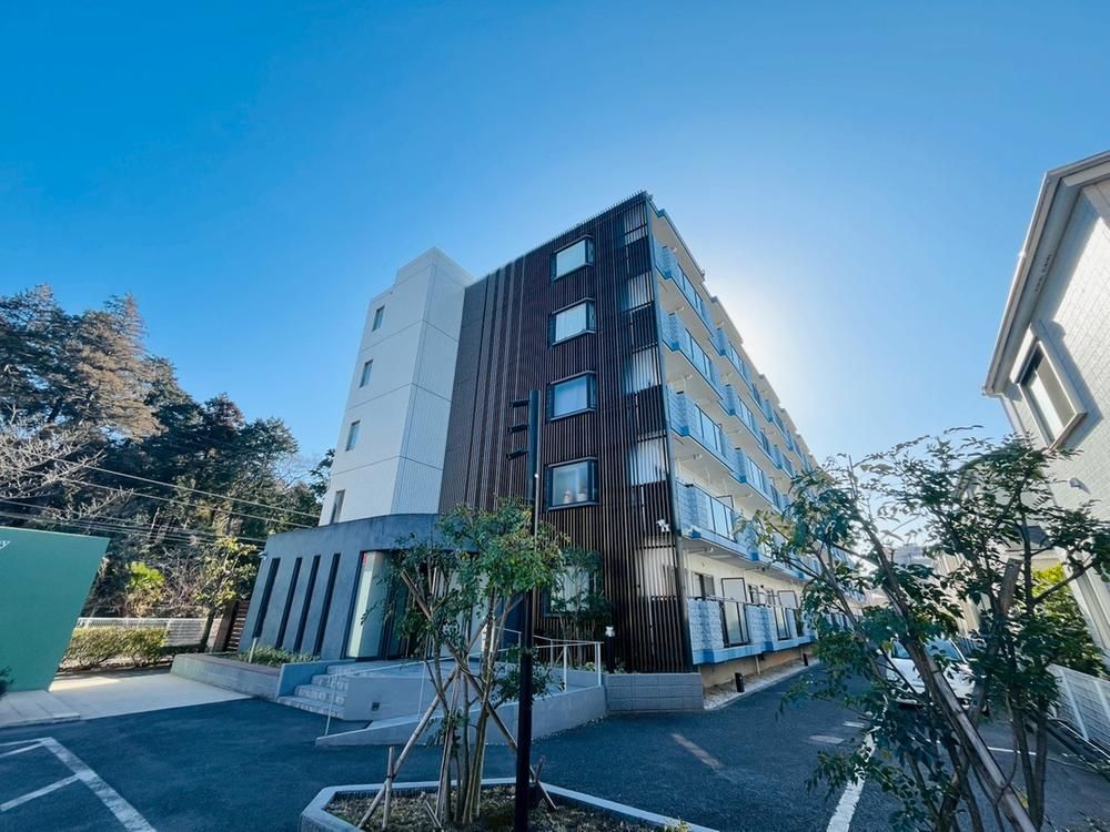 2LDK Renovated Apartment Near Chuo-Rinkan Station, Yamato - Thumbnail 2