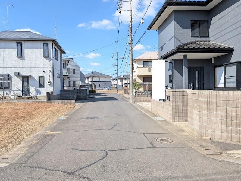 Renovated 3LDK House with Corner Lot in Ryugasaki, Ibaraki - Thumbnail 4
