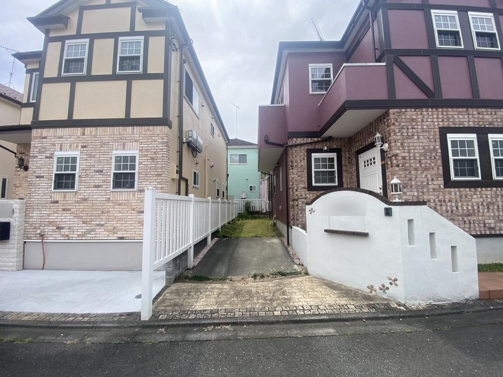 4LDK Detached House for Sale in Akiruno, Tokyo - Thumbnail 2