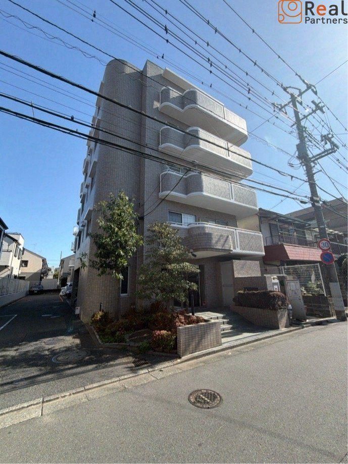 Renovated 3LDK Apartment for Sale in Kawasaki, Kanagawa - Thumbnail 2