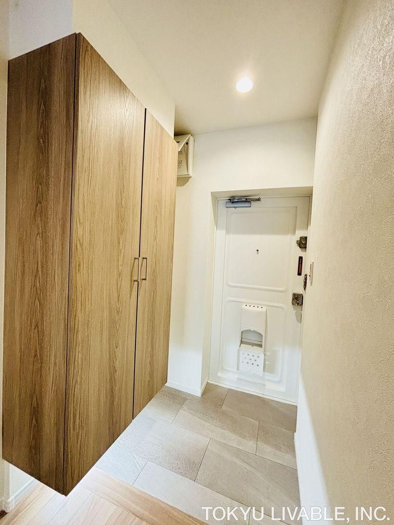 Renovated 3LDK Apartment with Garden Near Yokohama Station - Thumbnail 4