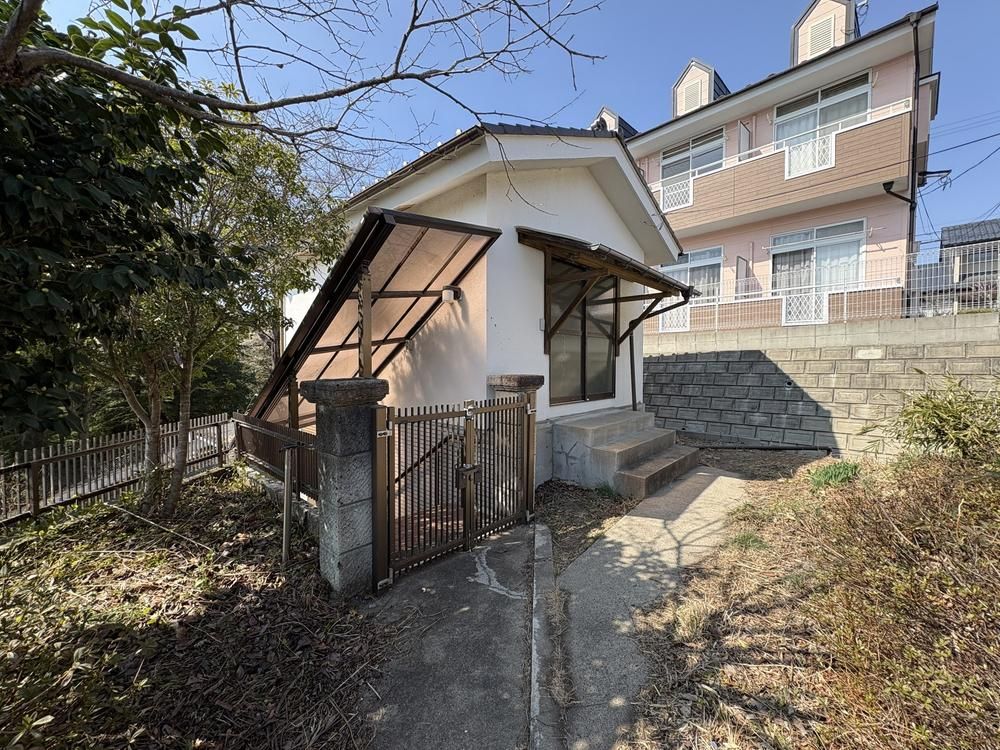 6DK House with Large Garden in Izumigaoka, Sendai - 147m2 - Thumbnail 4