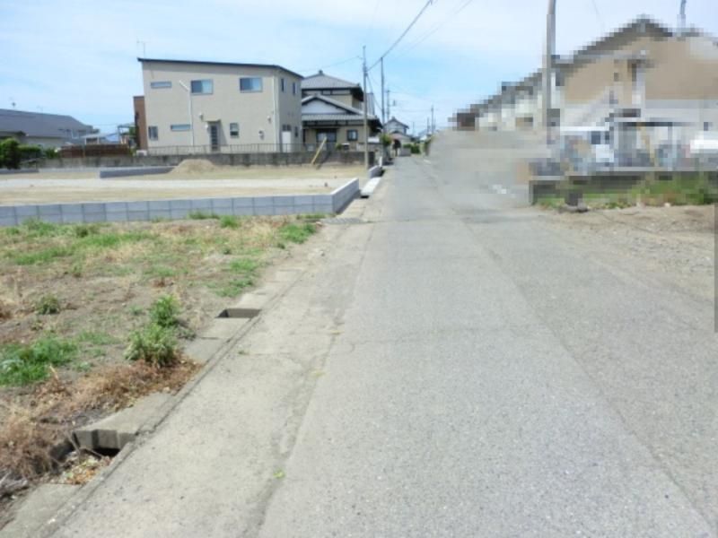Land for Sale in Tamamura-machi, Gunma - 231.51 sqm - Thumbnail 4