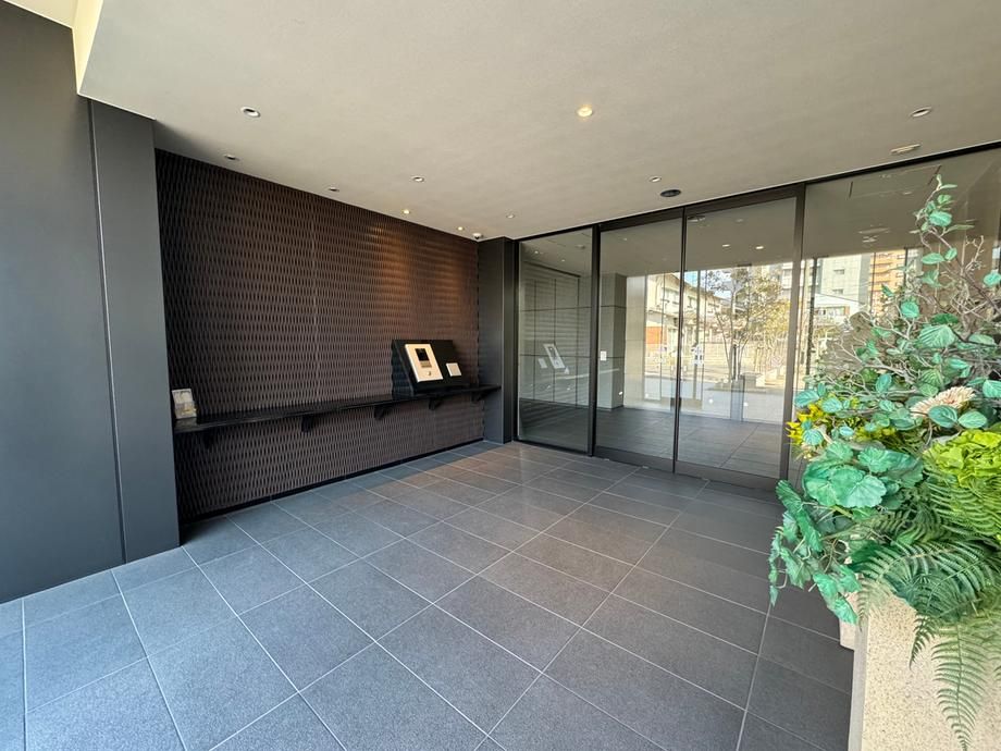 3LDK Apartment for Sale in Takamatsu City, Kagawa Prefecture - Thumbnail 4