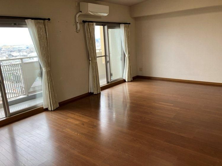 3LDK Apartment for Sale in Shimizu, Shizuoka - 114 sqm - Thumbnail 4