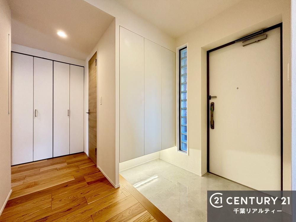 4LDK Apartment for Sale in Ichikawa, Chiba - 105.33m2 - Thumbnail 3