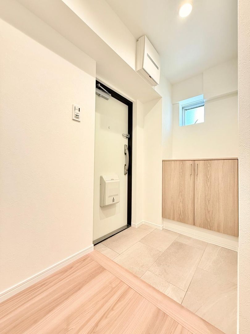 1LDK Apartment for Sale in Yokohama Minami Ward 48m2 - Thumbnail 2