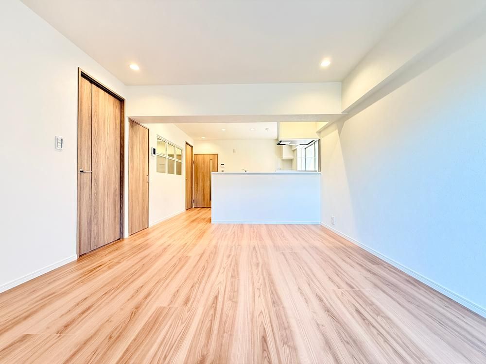 1LDK Apartment for Sale in Yokohama Minami Ward 48m2 - Thumbnail 3