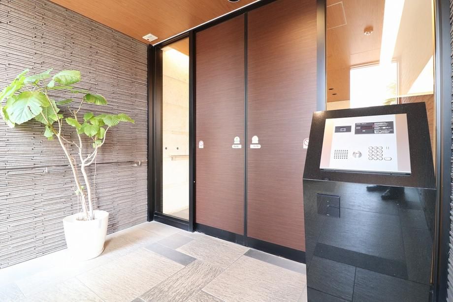 4LDK Apartment for Sale in Okinawa City, Okinawa Prefecture - Thumbnail 3