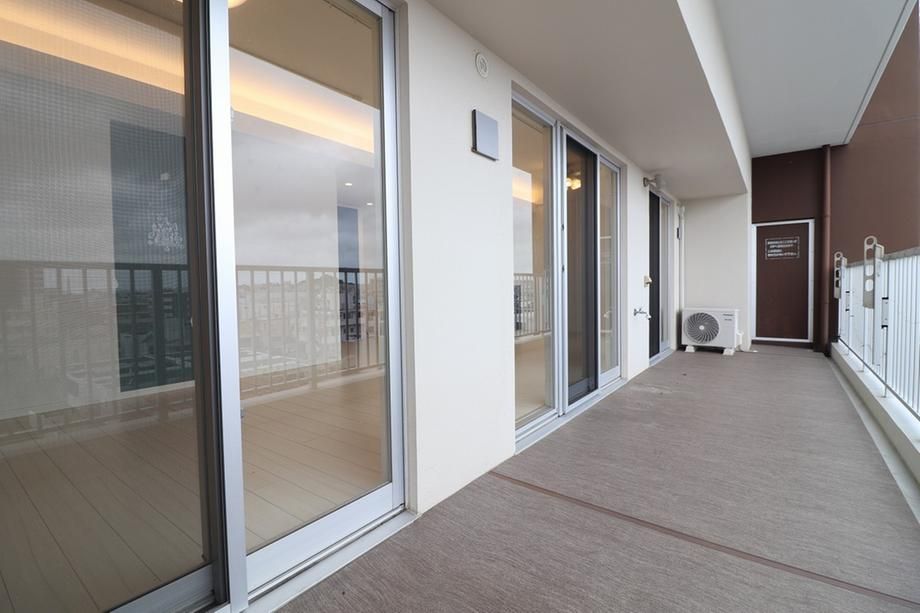 4LDK Apartment for Sale in Okinawa City, Okinawa Prefecture - Thumbnail 2