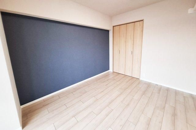 Renovated 3LDK Apartment in Matsubara, Osaka - Thumbnail 2