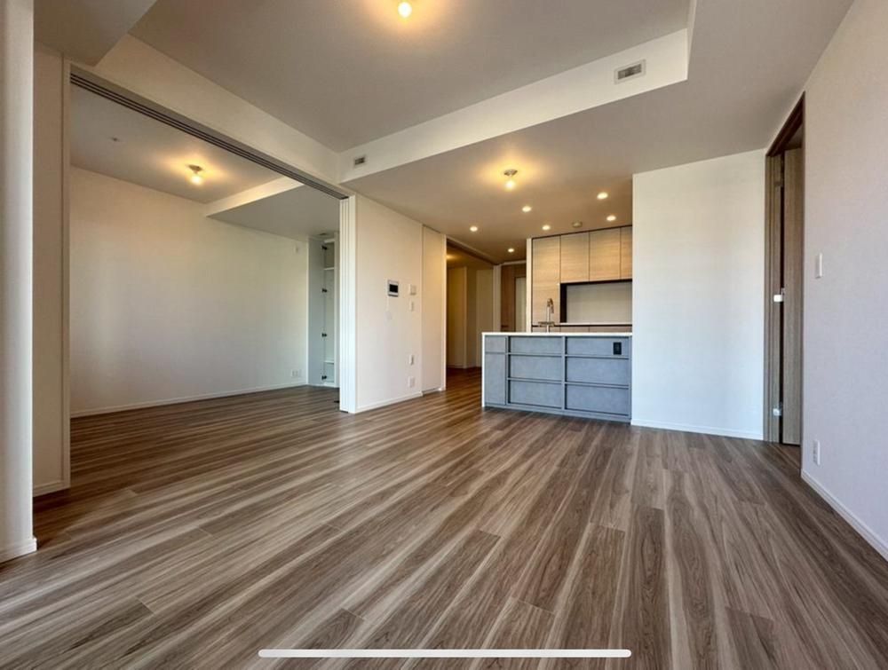 New 3LDK Apartment in Harumi, Chuo City, Tokyo – 71.51 sqm - Thumbnail 3