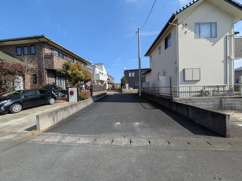 2LDK Detached House for Sale in Naka City, Ibaraki - Thumbnail 3