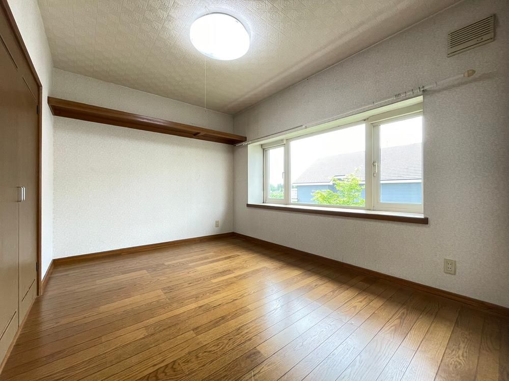 4LDK+S House for Sale in Takikawa, Hokkaido - 118.84m2 - Thumbnail 4