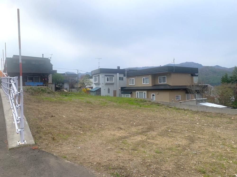 Land for Sale in Minami-ku, Sapporo - 275.48 sqm - Image 1