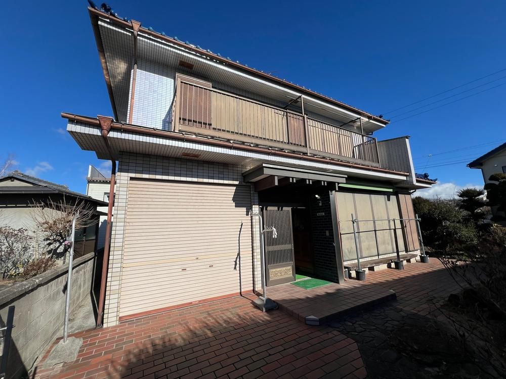 4LDK House with Large Garden near Higashi-Komoro Station, Nagano - Image 1