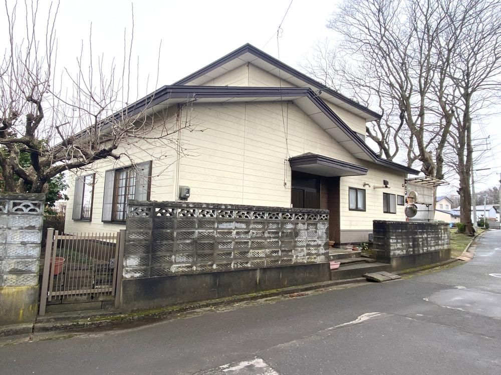 4LDK Detached House in Noshiro City, Akita – 3.28 Million Yen - Thumbnail 3