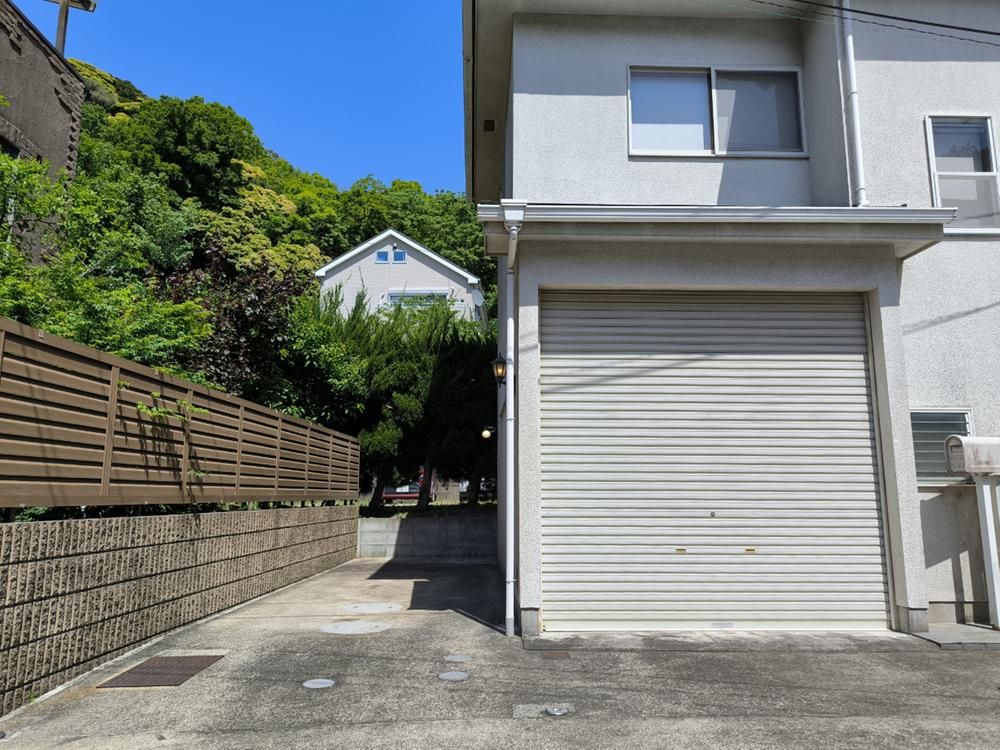 4LDK House for Sale in Hayama, Kanagawa - 34.8 Million Yen - Thumbnail 2