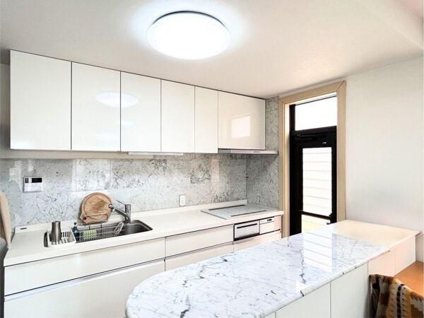 2LDK Detached House for Sale in Machida, Tokyo - 90.5m² - Thumbnail 4