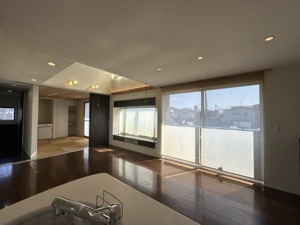 3LDK House with 3-Car Garage in Kawaguchi, Saitama - Thumbnail 3