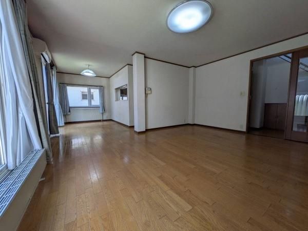 5LDK House with Study Near Asabu Station, Sapporo - Thumbnail 3