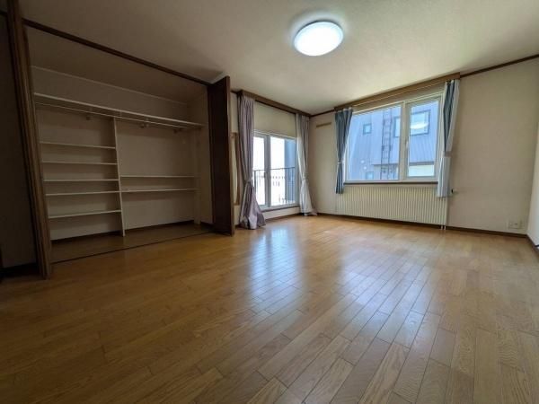 5LDK House with Study Near Asabu Station, Sapporo - Thumbnail 2