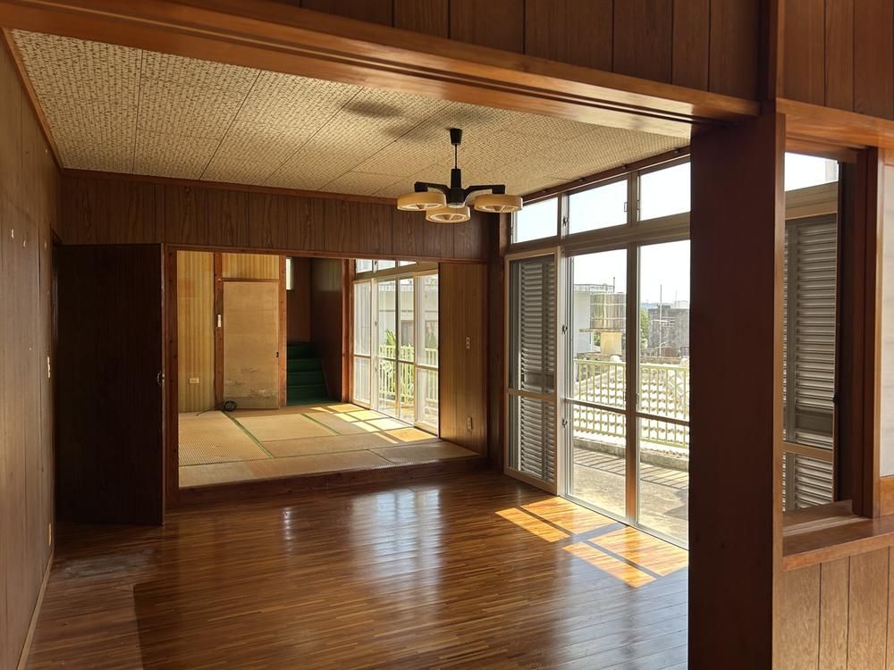 4LDK Hilltop House in Naha, Okinawa - 22.8M Yen - Thumbnail 3
