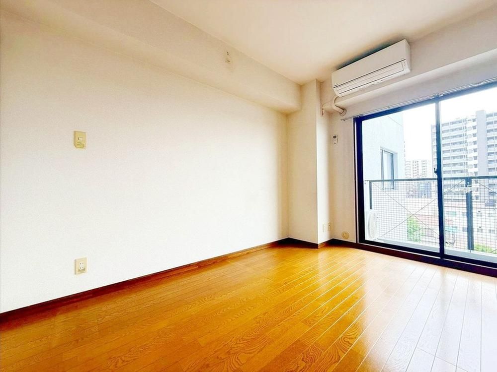 2LDK Condominium for Sale in Yamato City, Kanagawa - 52.82m2 - Thumbnail 2