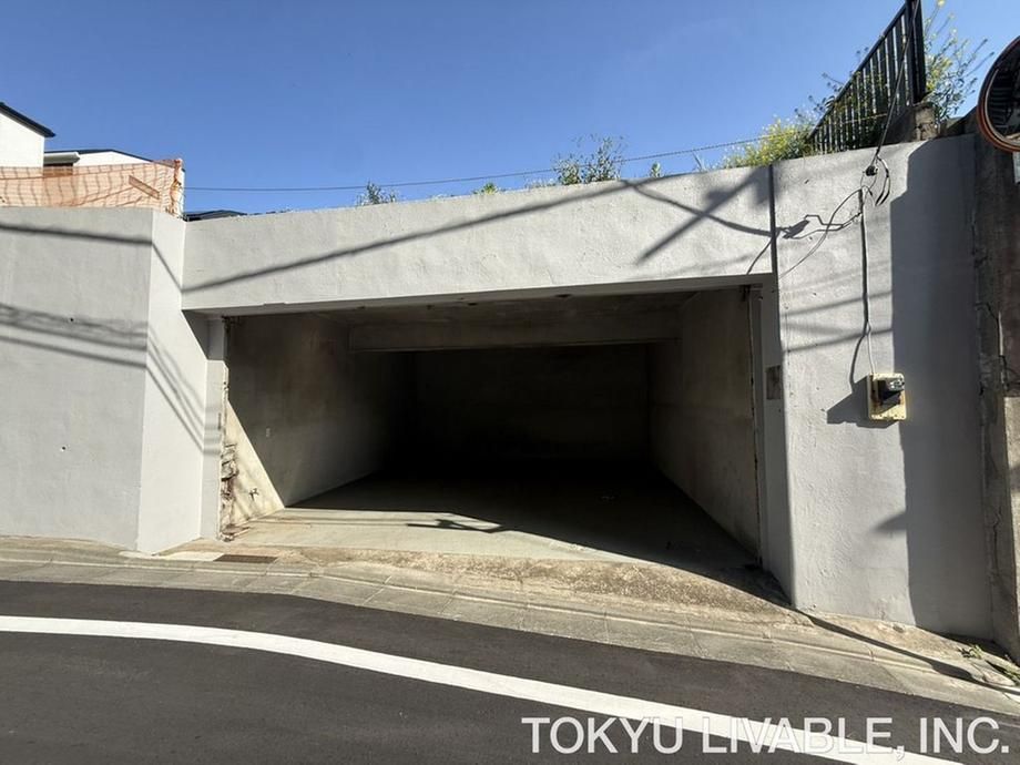 Land for Sale in Minami Magome, Ota-ku, Tokyo - 437.47 sqm - Thumbnail 3