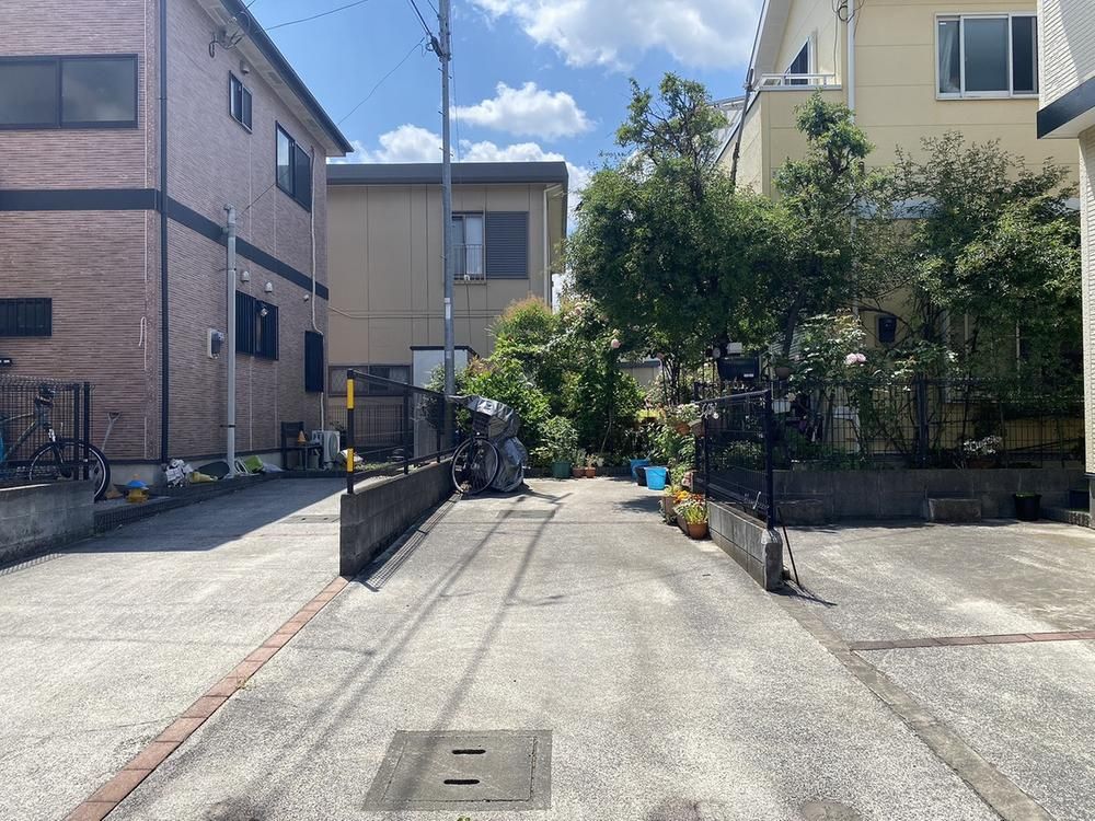 4LDK Detached House for Sale in Hamura, Tokyo - 87.48 sqm - Thumbnail 3