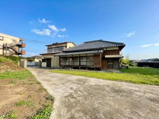 7LDK Kominka on Large Plot in Funabashi, Chiba - Thumbnail 3