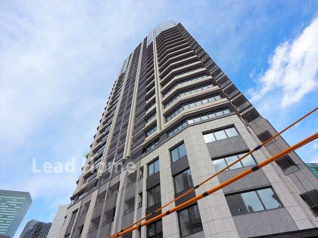 2LDK Apartment for Sale in Shibuya, Tokyo - 70.39m² - Image 1