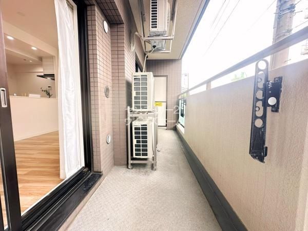 Renovated 3LDK Apartment for Sale in Toda, Saitama - Thumbnail 2