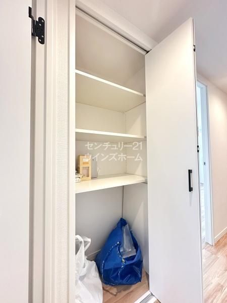 Renovated 3LDK Apartment for Sale in Toda, Saitama - Thumbnail 4