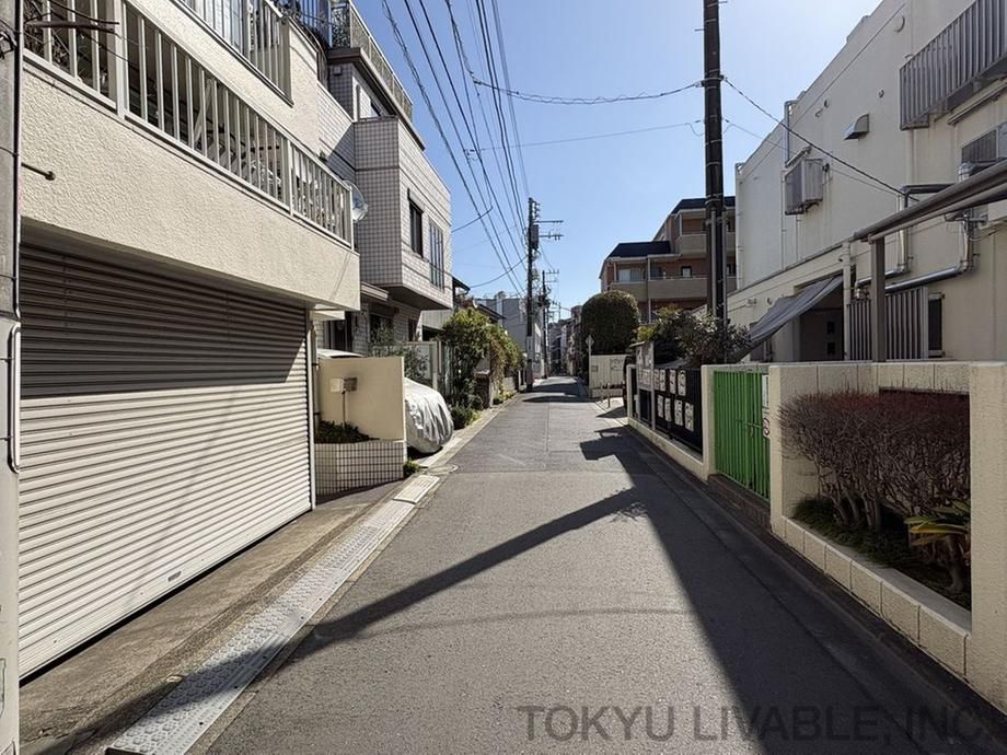 Land for Sale in Setagaya, Tokyo - 74.7 sqm Near Kyodo Station - Thumbnail 2