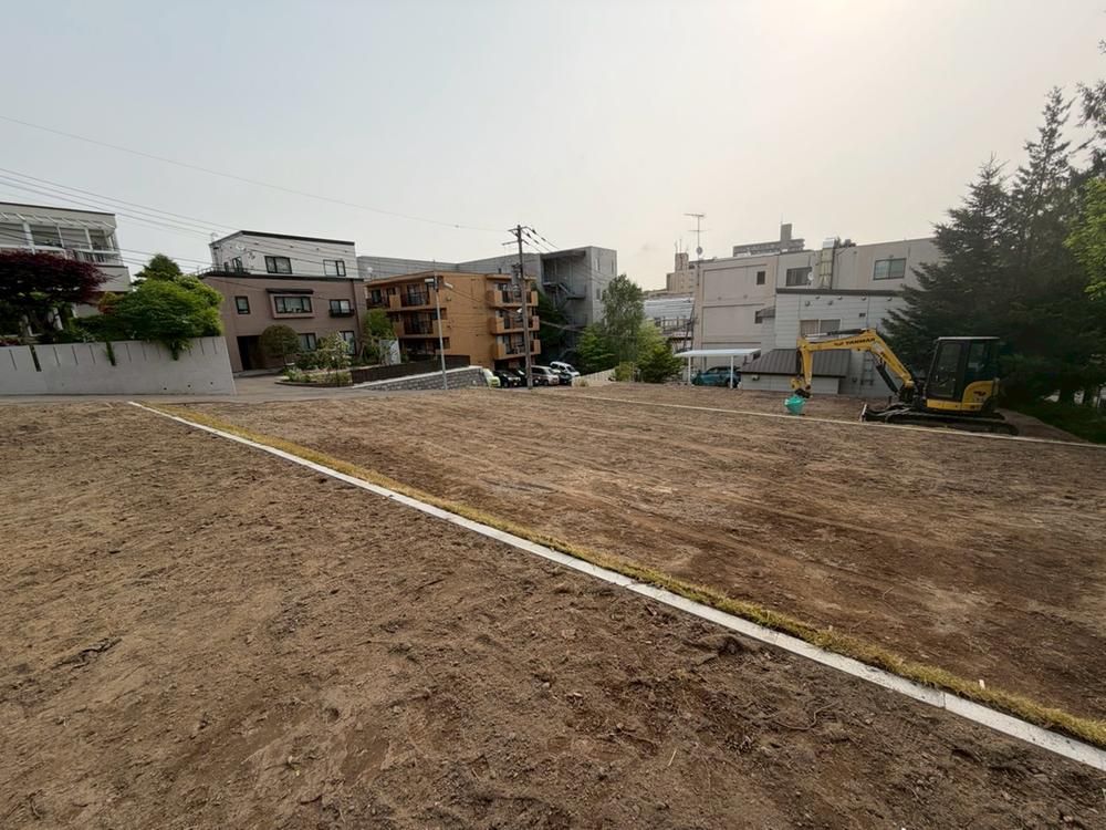 Land for Sale in Toyohira-ku, Sapporo - 224m2 - Thumbnail 3