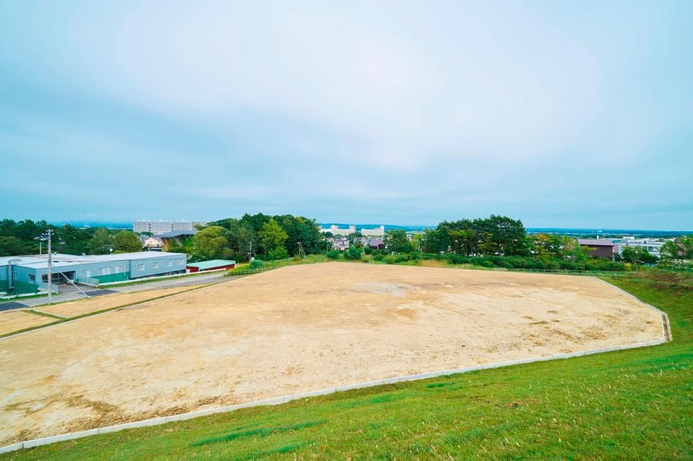 Large 2832m2 Land for Sale in Kitahiroshima City, Hokkaido - Thumbnail 3