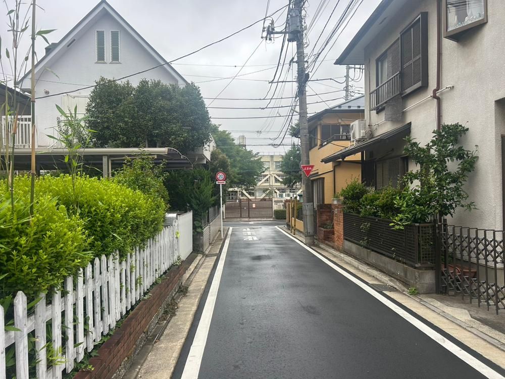 4LDK House for Sale in Tachikawa, Tokyo - 81.96 sqm - Thumbnail 2