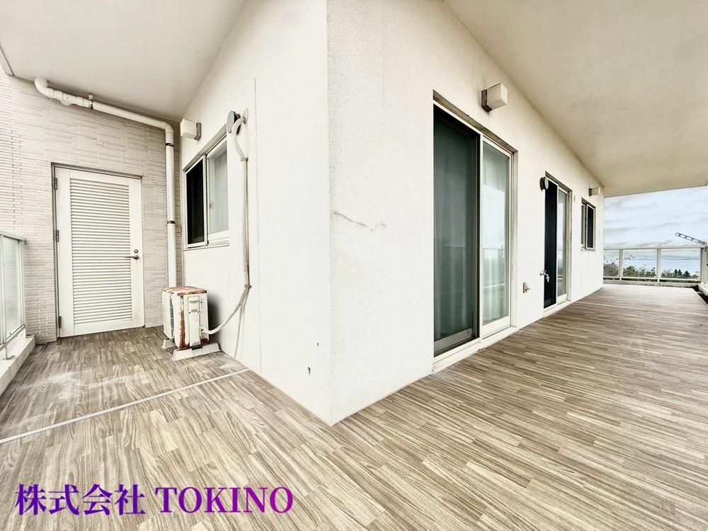 3LDK Apartment with Ocean View in Motobu, Okinawa - Thumbnail 2