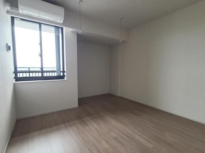 New 2LDK Apartment on 45th Floor in Nishi Ward, Osaka - Thumbnail 4