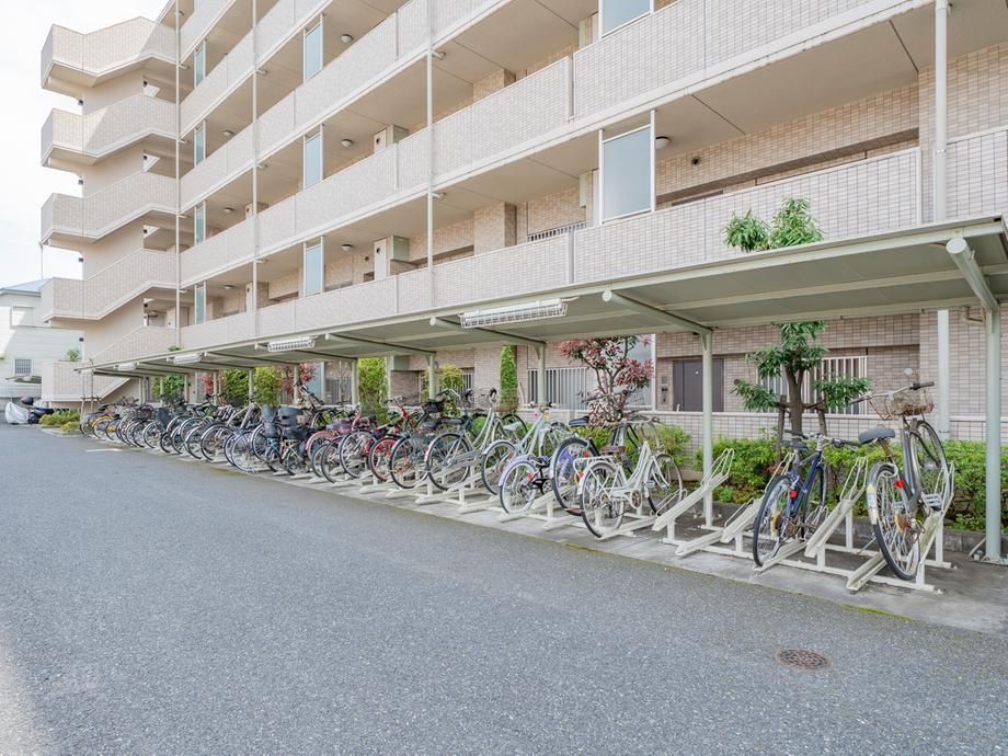 4LDK+S Corner Apartment in Funabashi, Chiba - 121m2 - Thumbnail 4