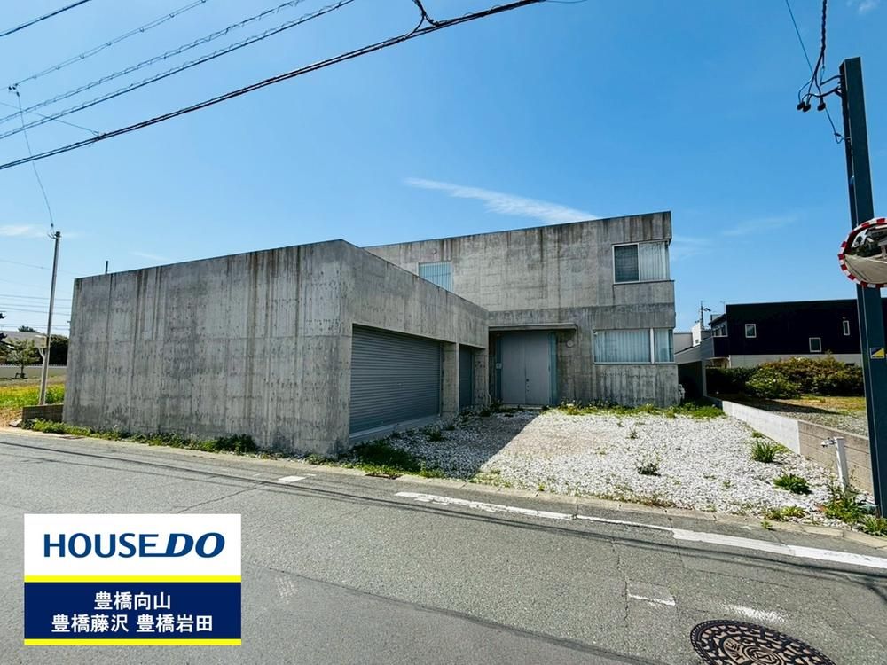Modern 5LDK House with Courtyard in Toyohashi, Aichi - Thumbnail 4