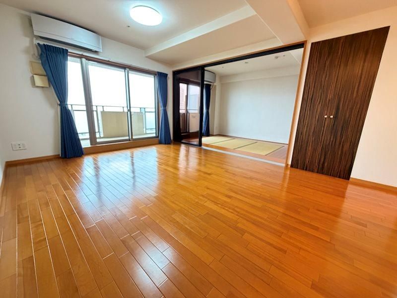 3LDK Apartment for Sale in Tsu City, Mie - 75.59 sqm - Thumbnail 4