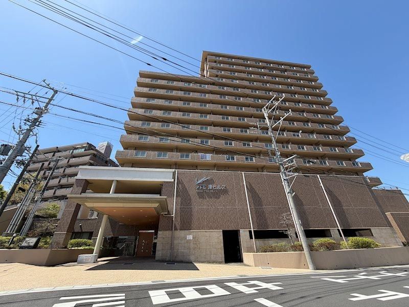 3LDK Apartment for Sale in Tsu City, Mie - 75.59 sqm - Thumbnail 2