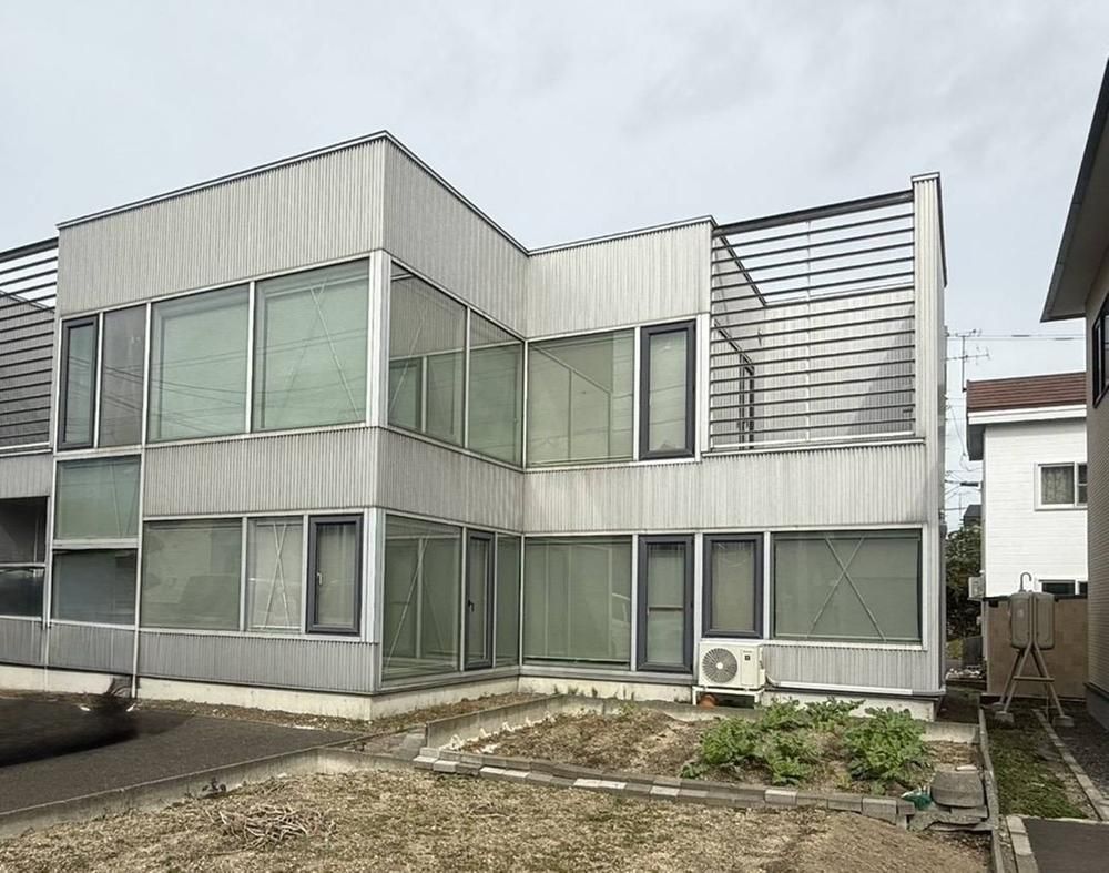 4LDK Detached House in Chitose, Hokkaido - 133.31m2 - Thumbnail 2