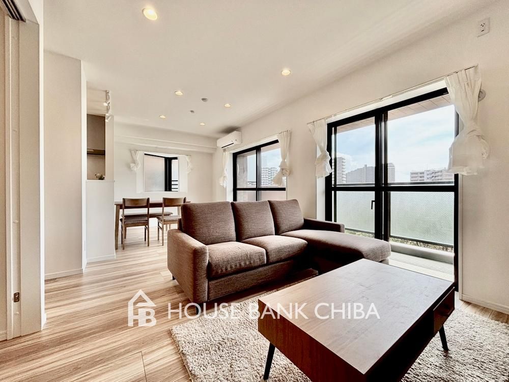 3LDK Corner Apartment for Sale in Funabashi, Chiba - Thumbnail 3